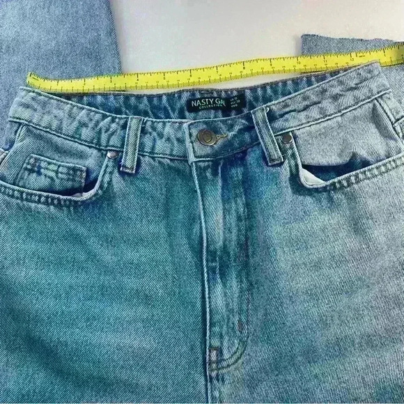 Nasty Gal Denim High Waisted Tapered Mom Jeans 6 Light Blue Wash - Picture 3 of 7
